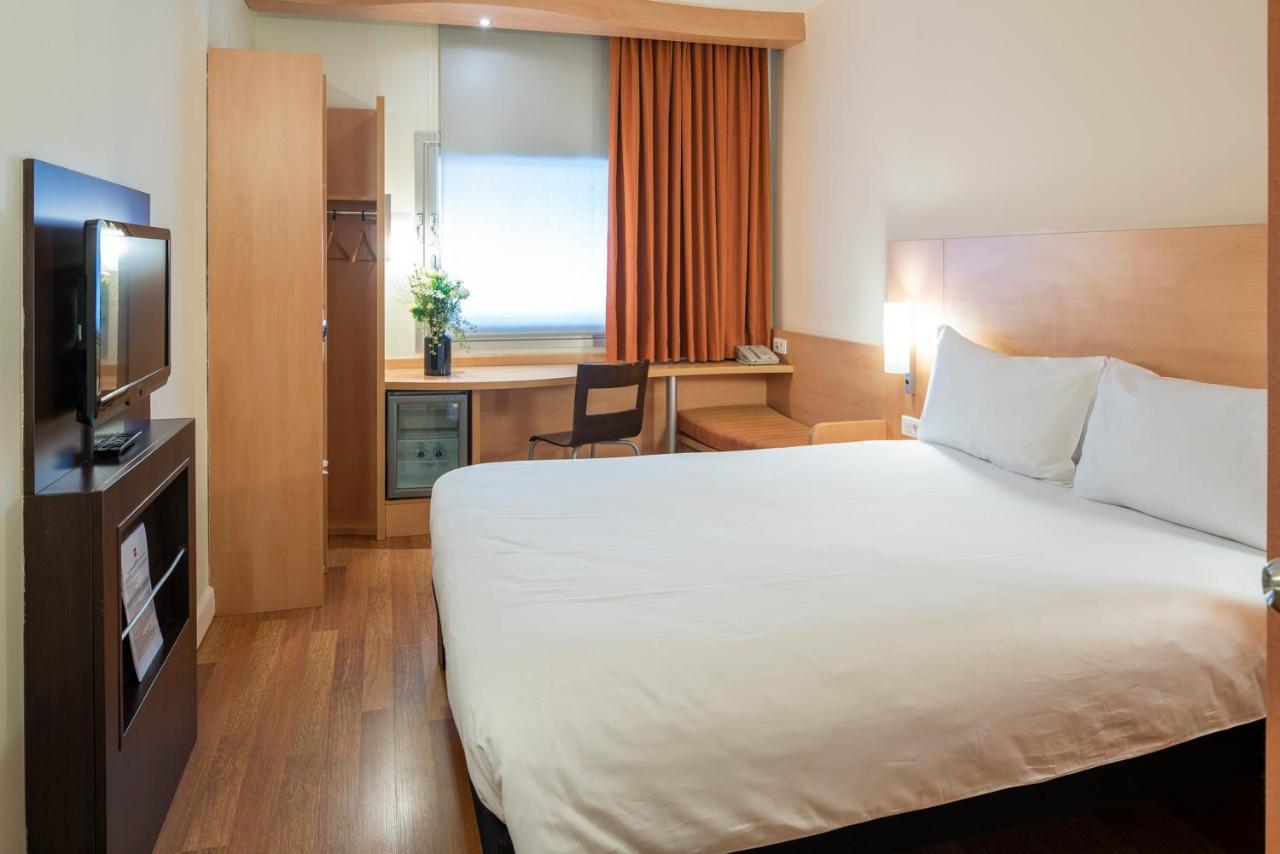 Hotel Ibis Izmir Alsancak Exterior foto