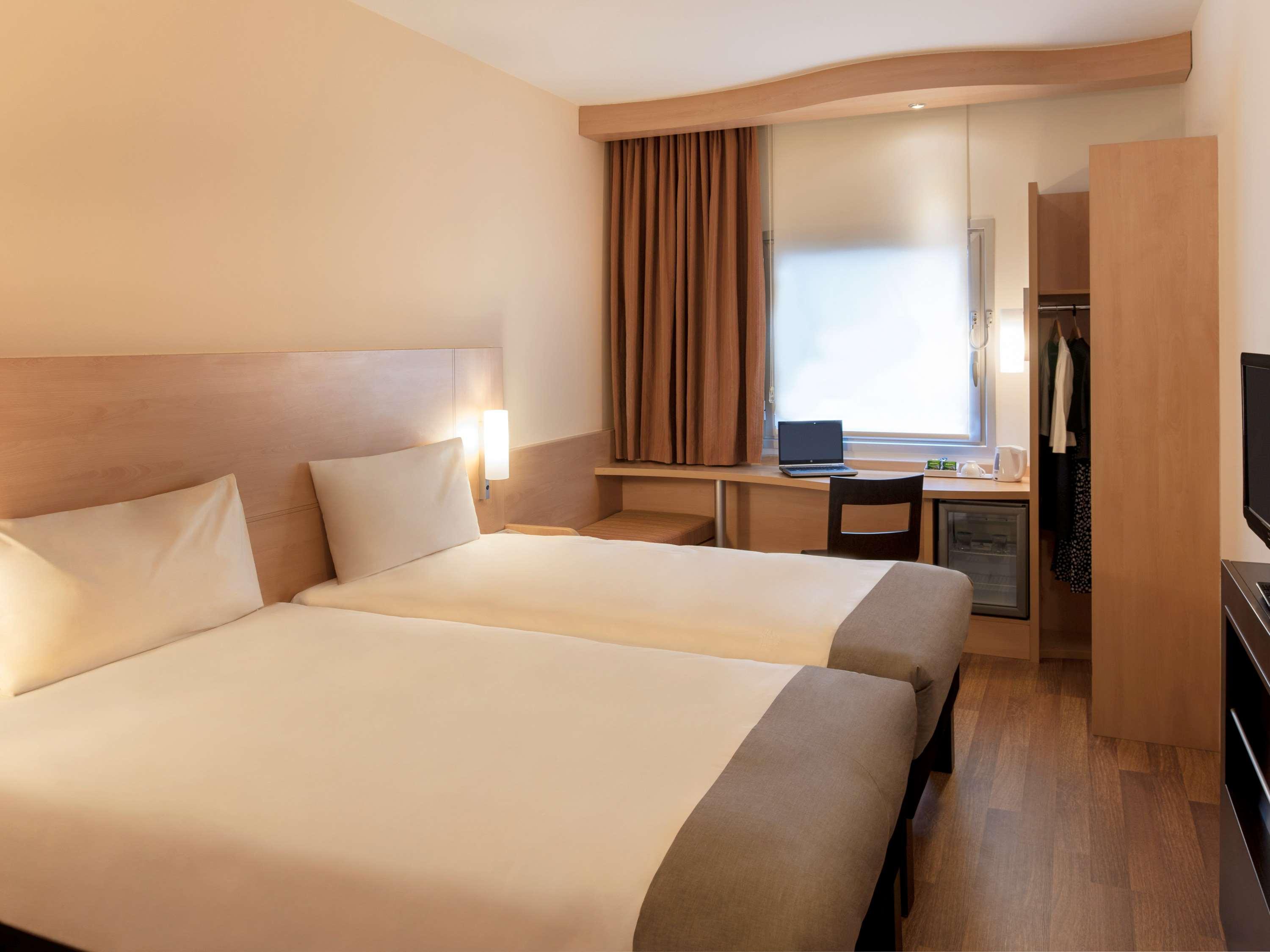 Hotel Ibis Izmir Alsancak Exterior foto