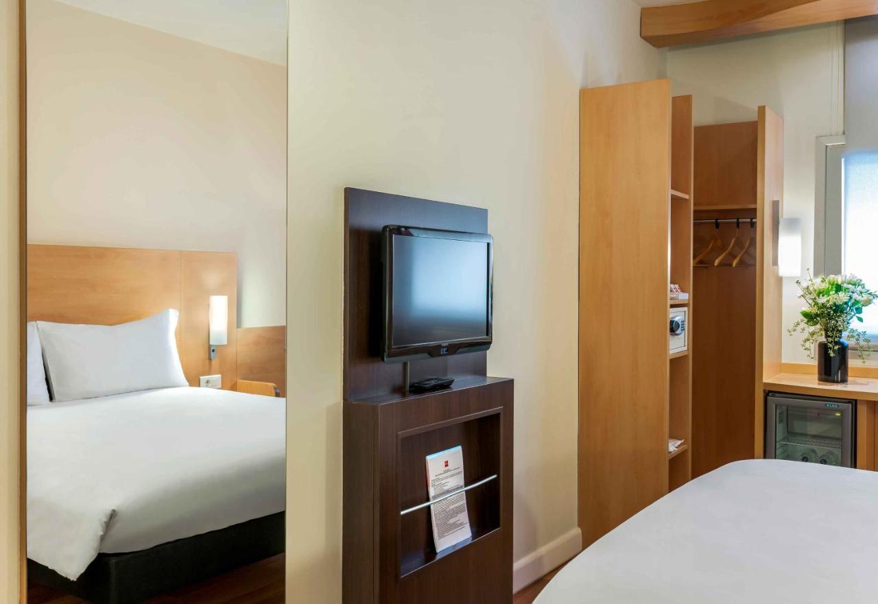 Hotel Ibis Izmir Alsancak Exterior foto